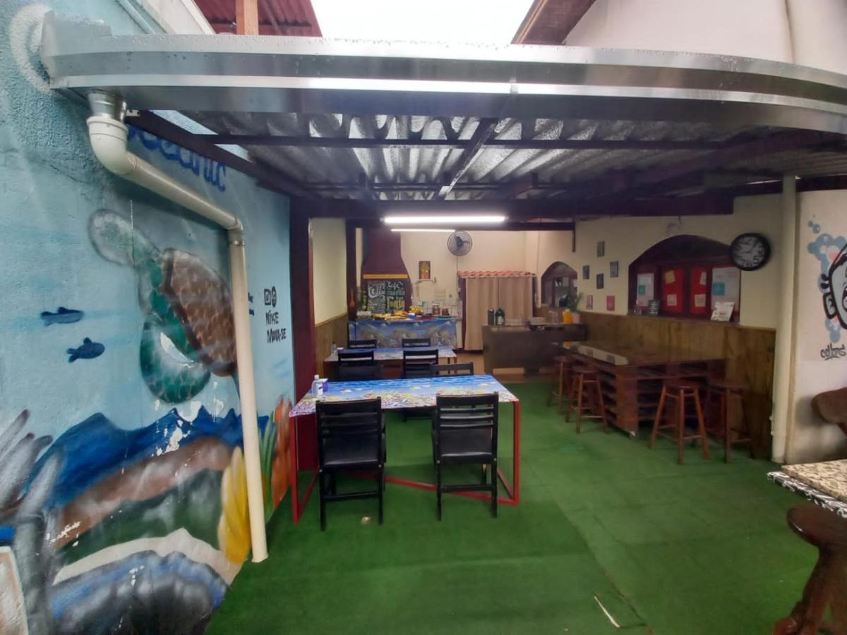 Oceanic Hostel Balneário Camboriú Exterior foto