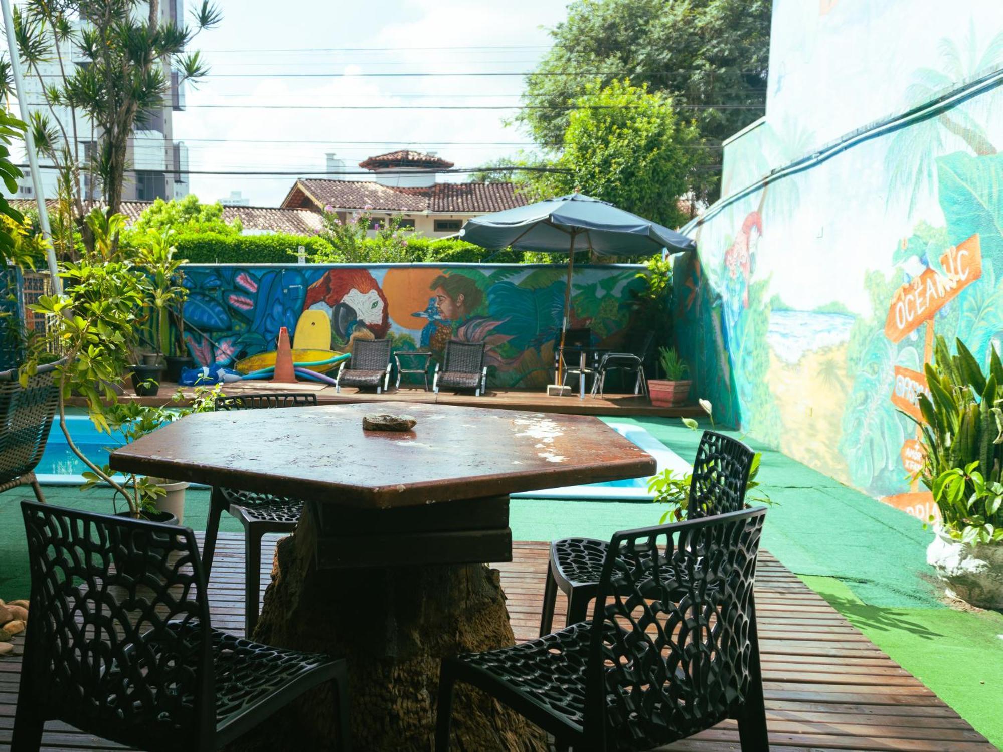 Oceanic Hostel Balneário Camboriú Exterior foto