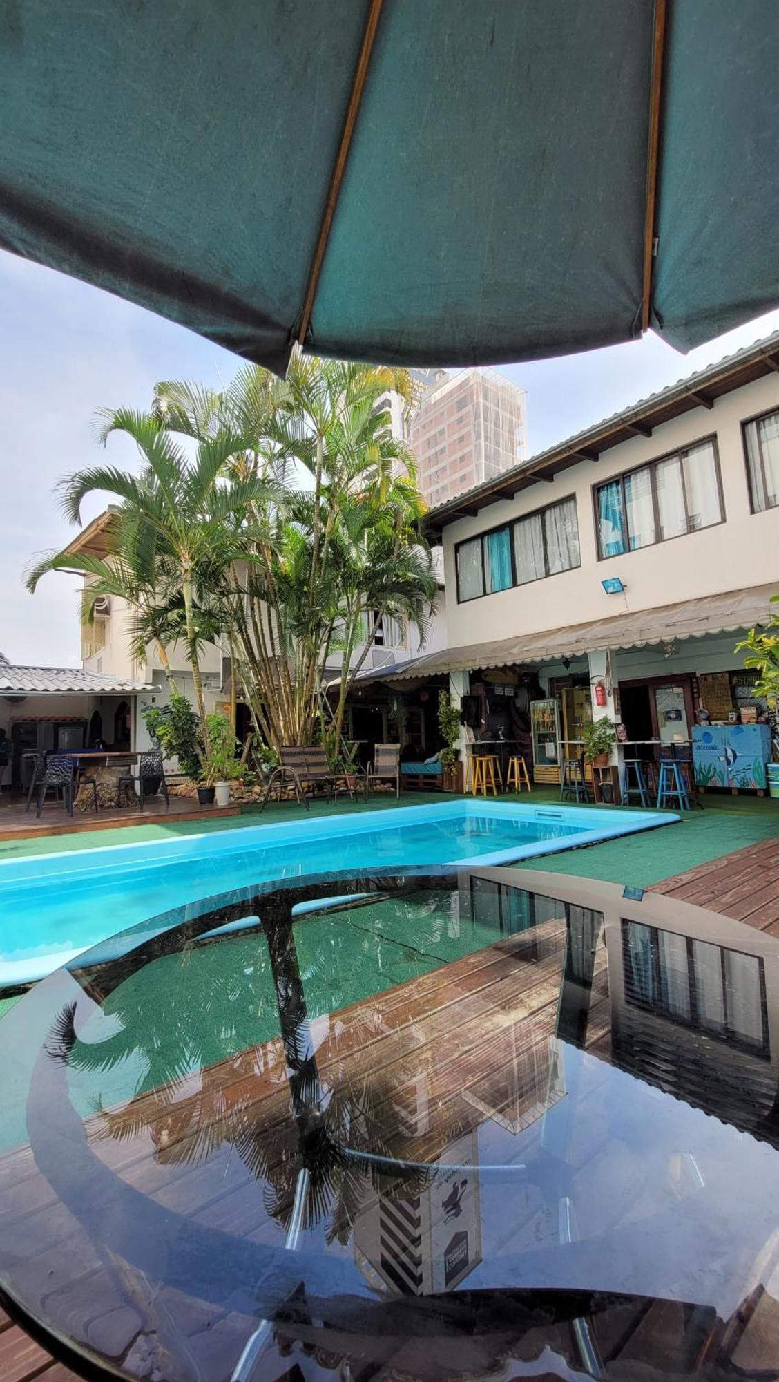 Oceanic Hostel Balneário Camboriú Exterior foto